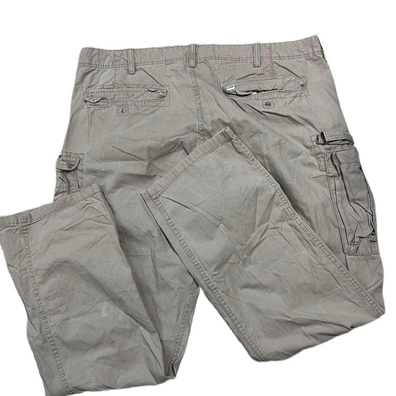 Levi’s Beige Cargo Pants, photo 3 of 6
