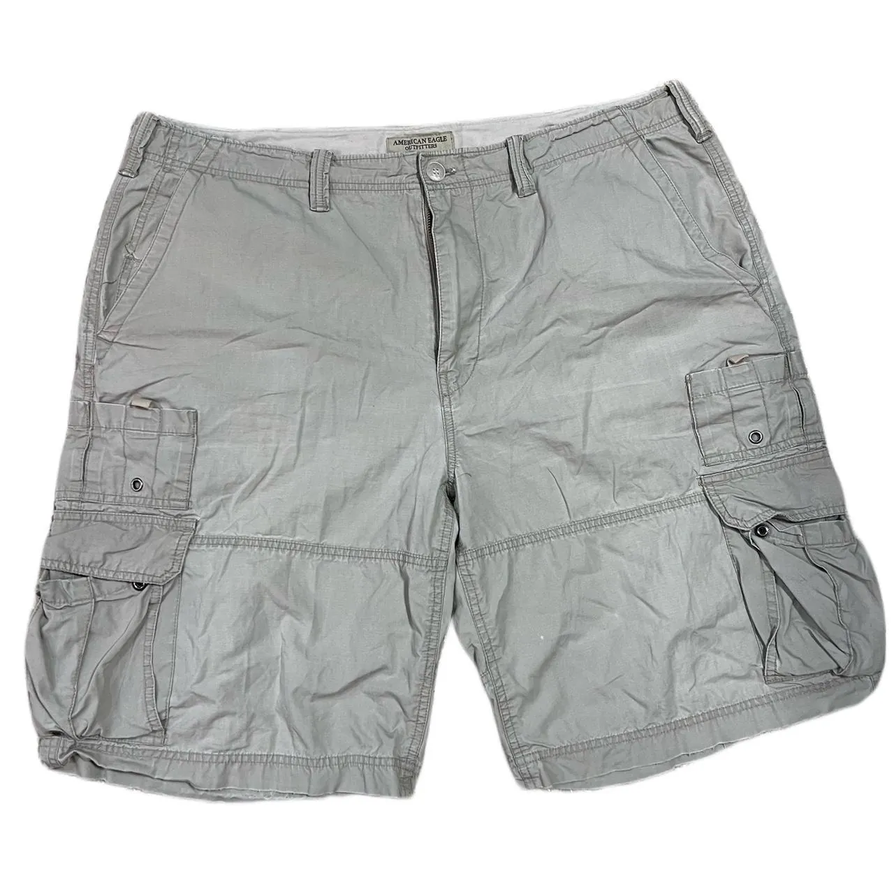 Vintage American Eagle Mens Cargo Shorts, photo 1 of 5