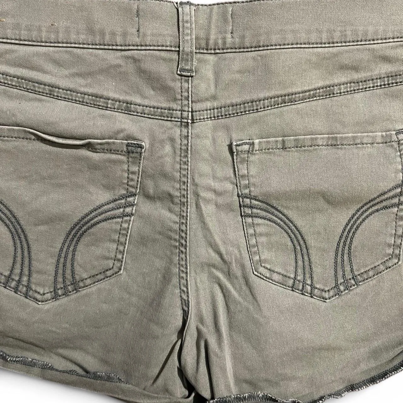 Hollister Y2K High Rise Olive Shorts, photo 4 of 5