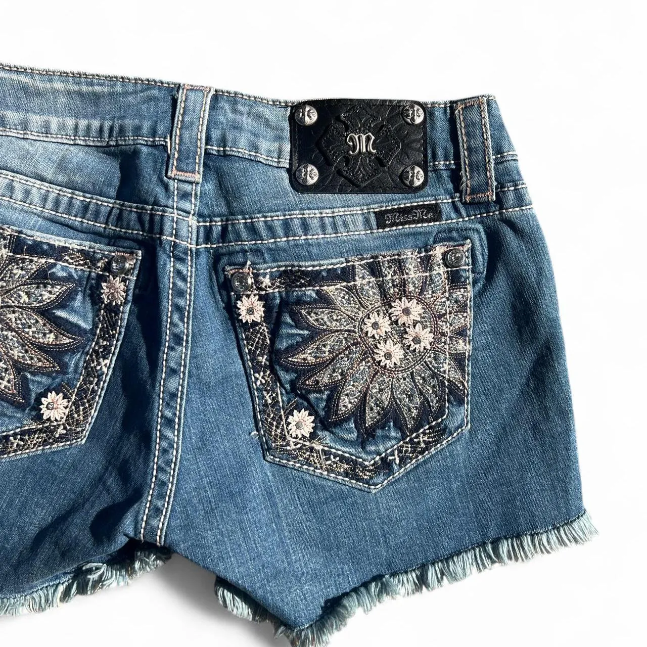 Vintage Miss Me Mason Crystal Sunflower Jean Shorts, photo 4 of 5