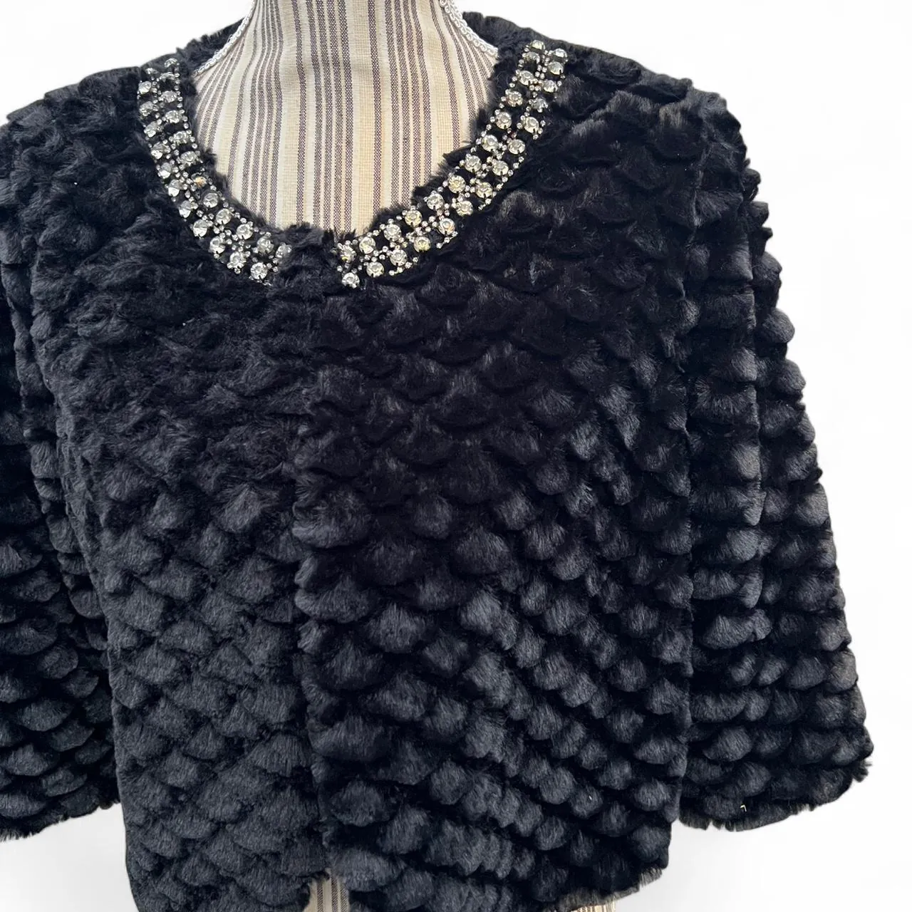 Vintage Haani Faux Fur Shrug Cape Jacket, photo 2 of 5