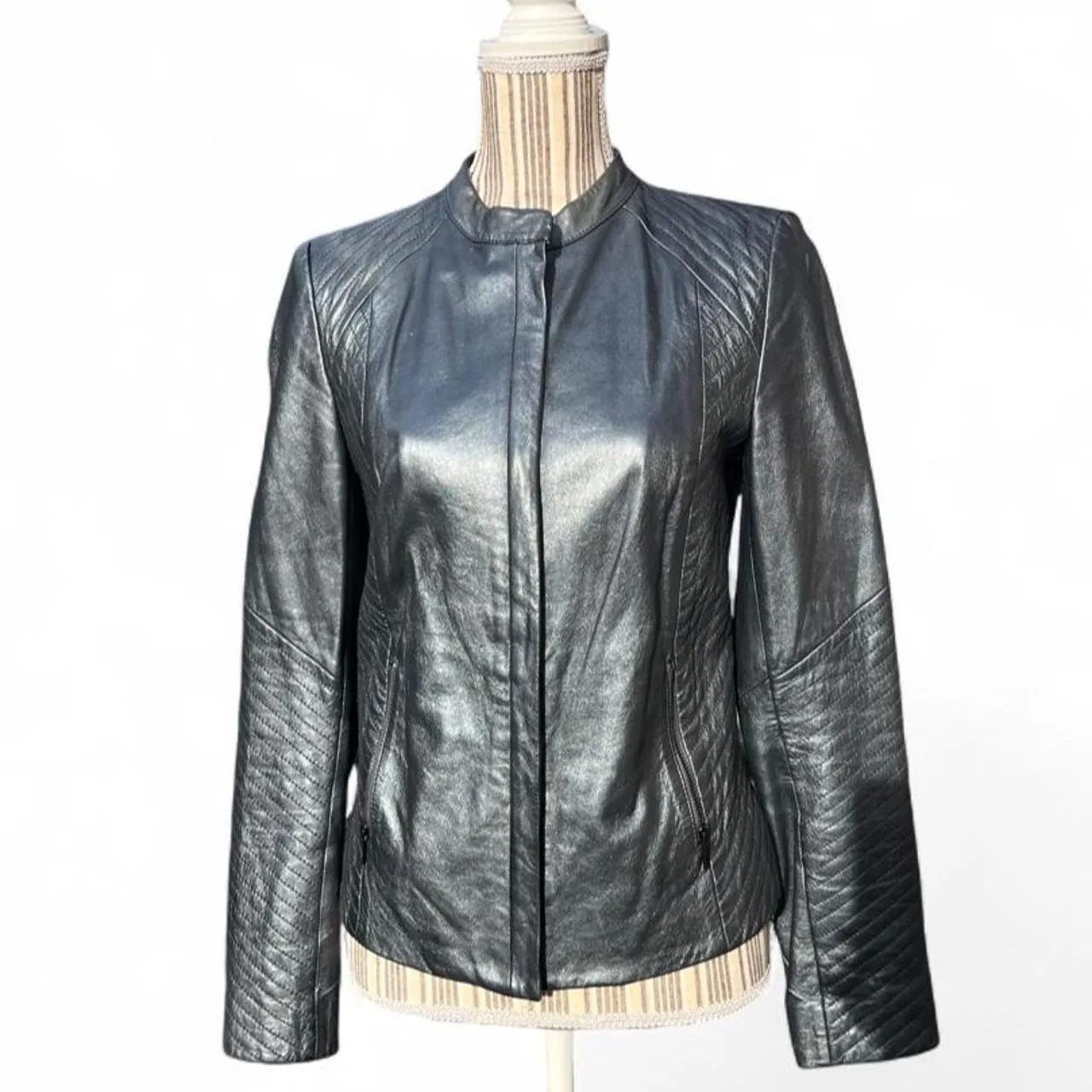 Vintage Classiques Entier Silver Metallic Quilted Leather Jacket, photo 2 of 5