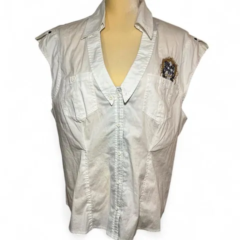 Vintage Apple Bottoms White sleeveless Button-Up Embroidered Blouse